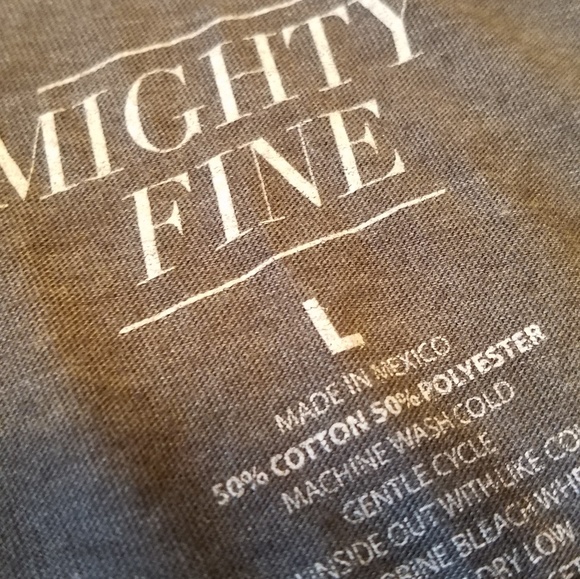 MIGHTY FINE | graphic tshirt - Picture 3 of 3